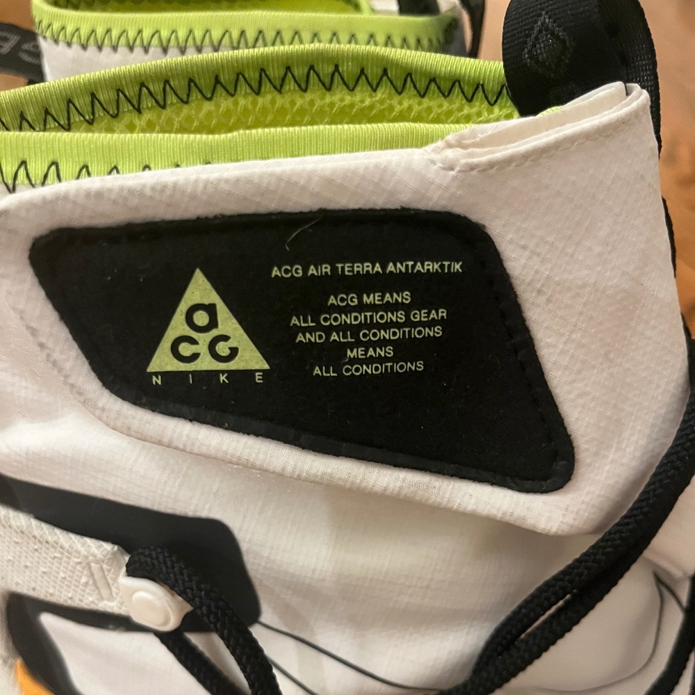 Nike ACG Air Terra Antarktik Gore-Tex 'University Gold'